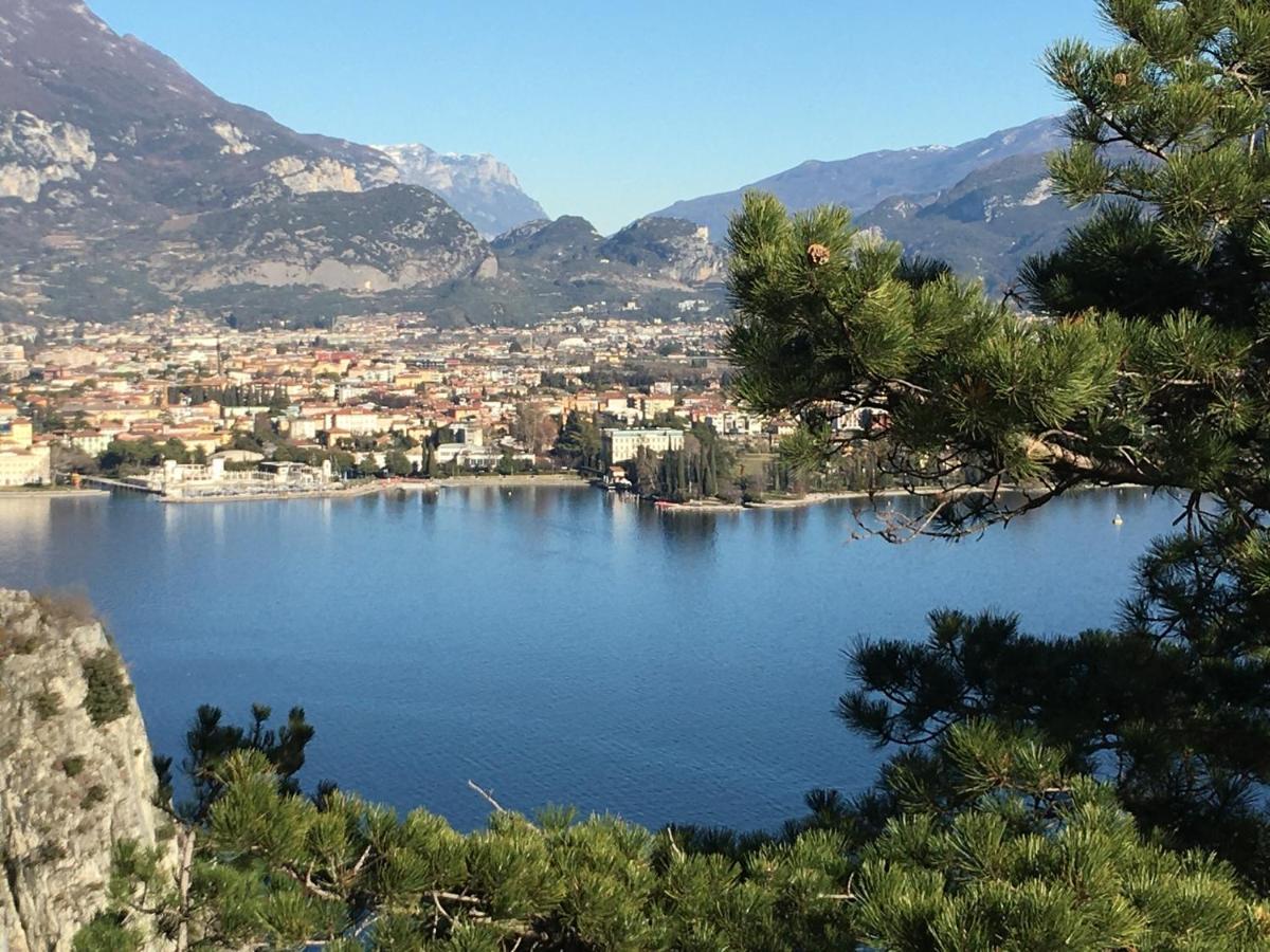 Appartamento La Bastia Fra Il Lago Di Garda E Brescia Citta Nuvolento Exterior foto
